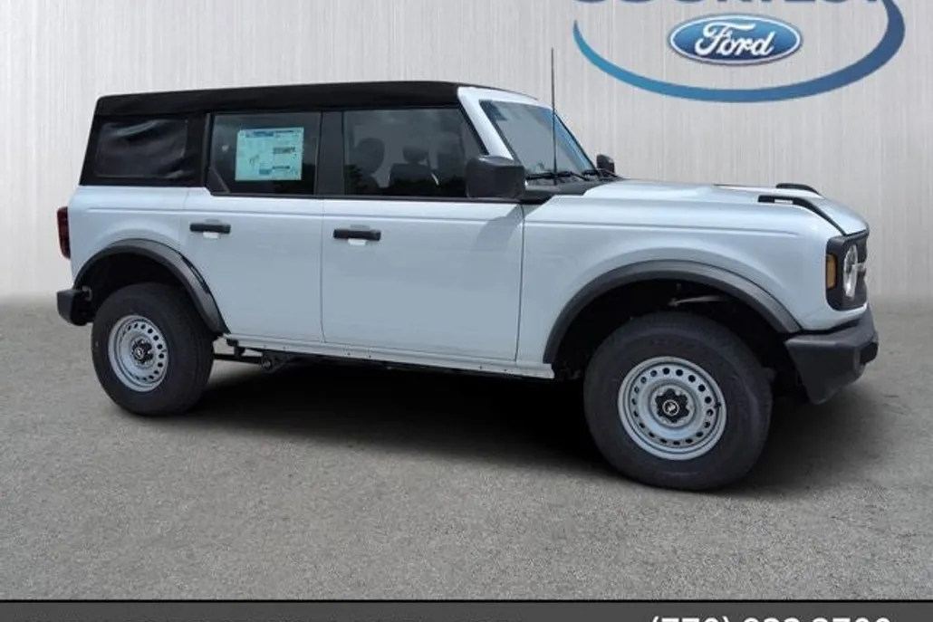 2025 Ford Bronco Base photo 1