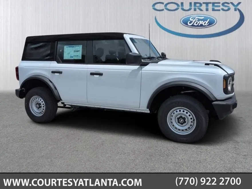 2025 Ford Bronco Base photo 1