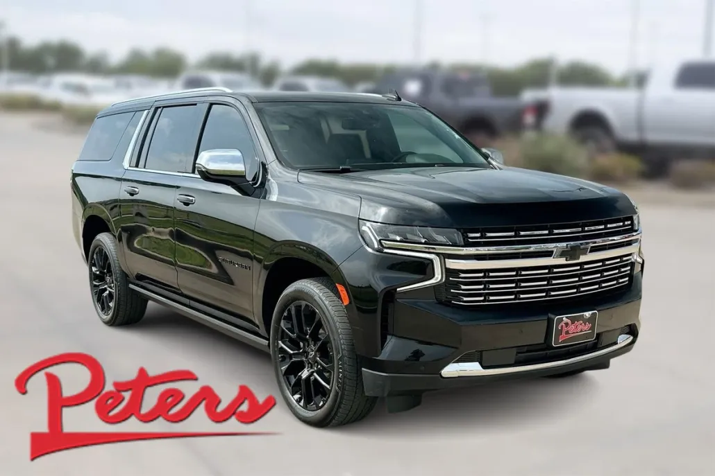 2023 Chevrolet Suburban Premier photo 1