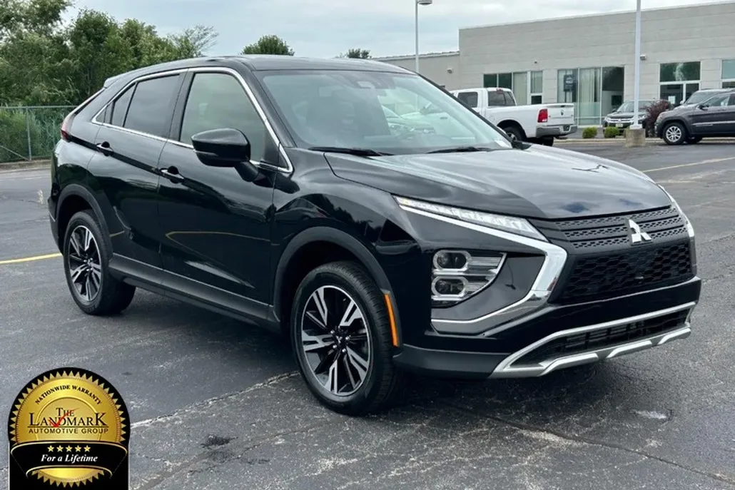 2024 Mitsubishi Eclipse Cross SE photo 1
