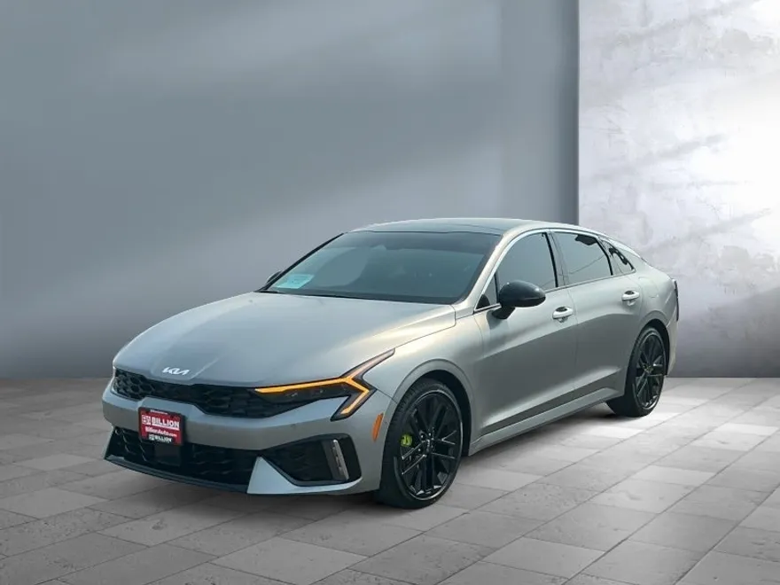 2025 Kia K5 GT photo 1