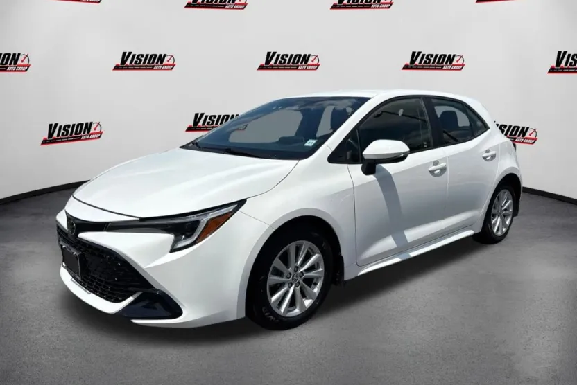 2023 Toyota Corolla SE photo 1