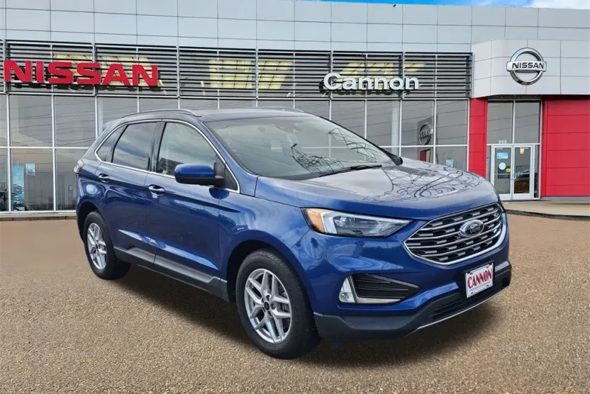 2022 Ford Edge SEL photo 1