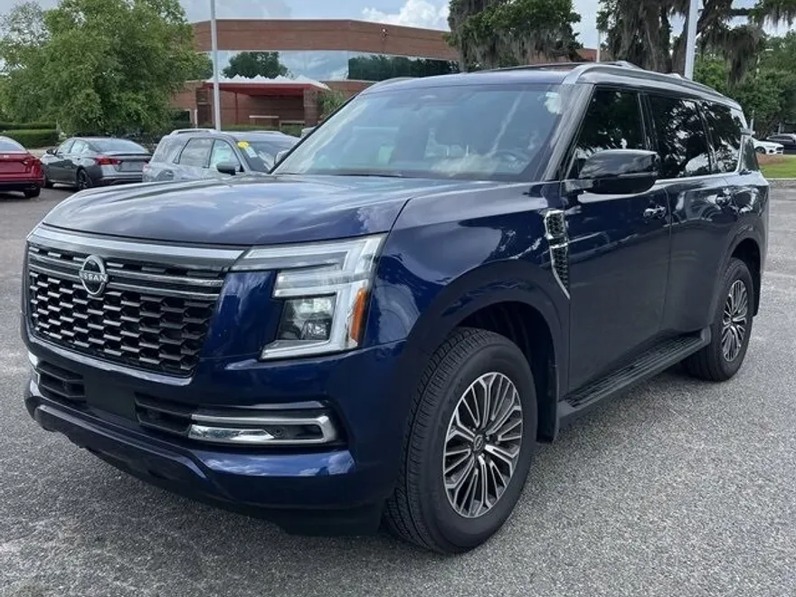 2025 Nissan Armada SL photo 1