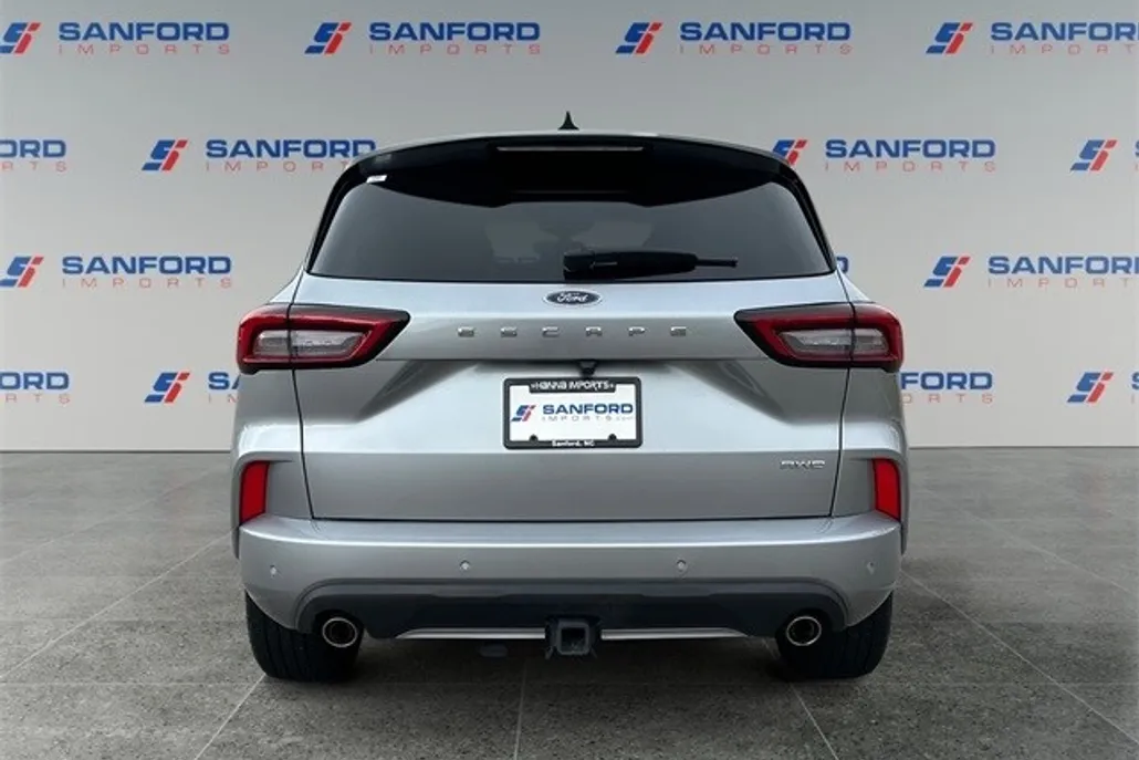 2024 Ford Escape ST-Line Select photo 1