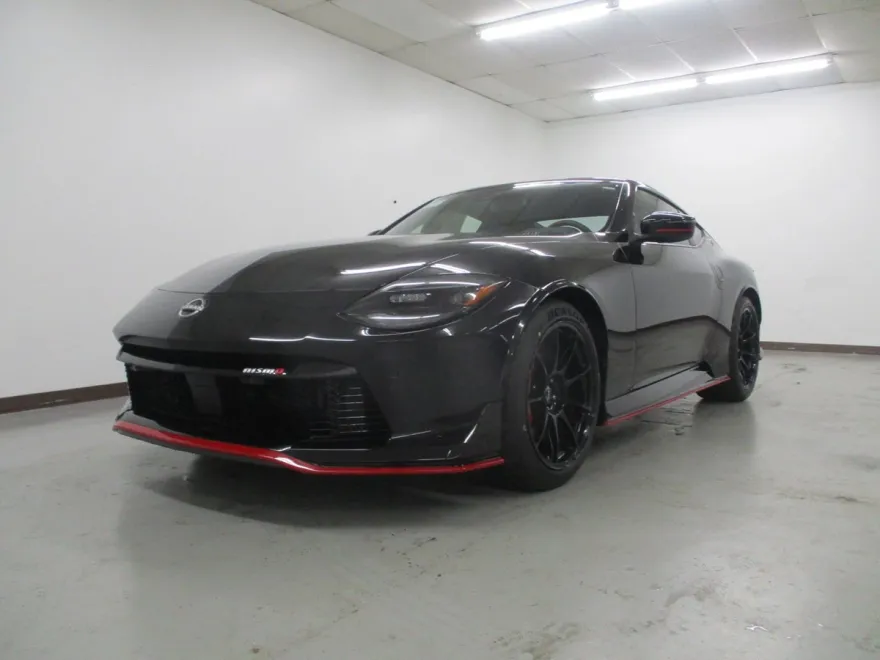 2024 Nissan Z Nismo photo 1
