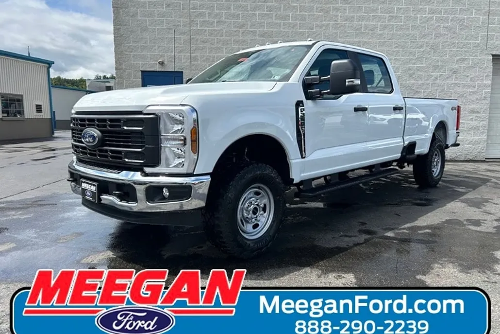 2025 Ford F-350 XL photo 1