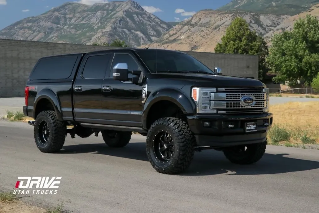 2017 Ford F-350 Platinum photo 1