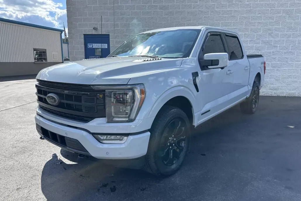 2023 Ford F-150 Lariat photo 1