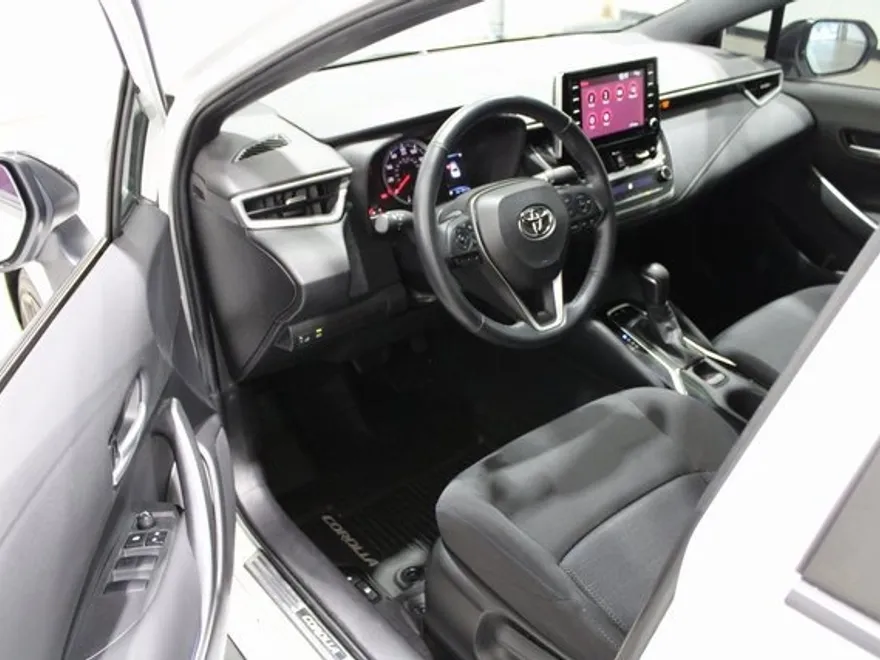 2021 Toyota Corolla SE photo 1