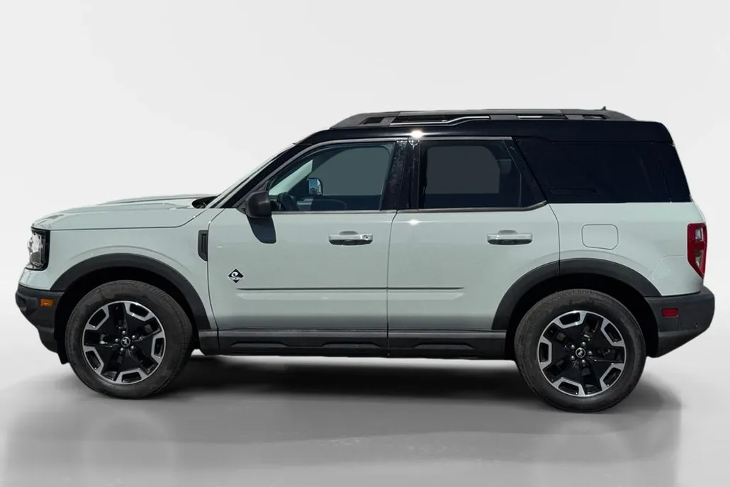 2024 Ford Bronco Sport Outer Banks photo 1