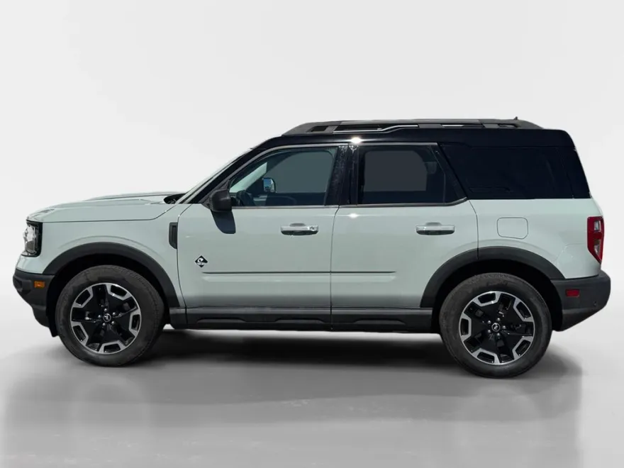 2024 Ford Bronco Sport Outer Banks photo 1