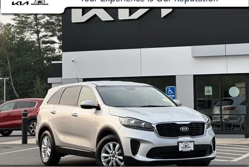 2020 Kia Sorento LX photo 1