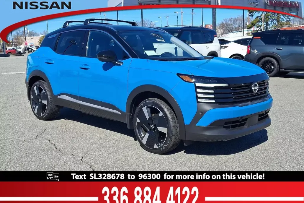 2025 Nissan Kicks SR photo 1