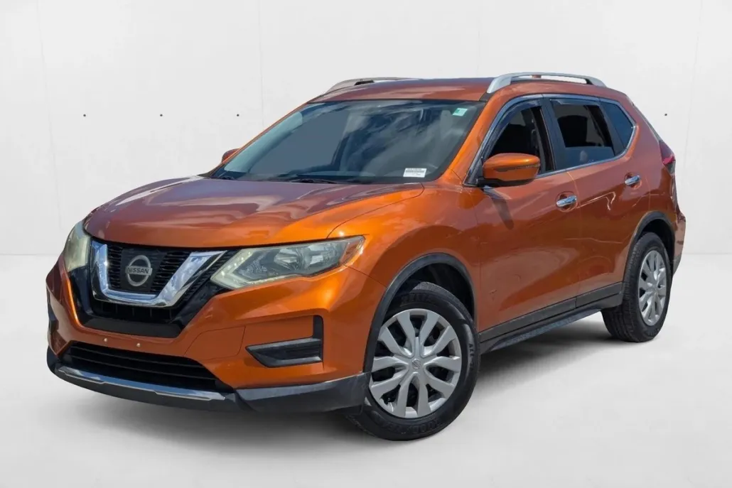 2017 Nissan Rogue S photo 1