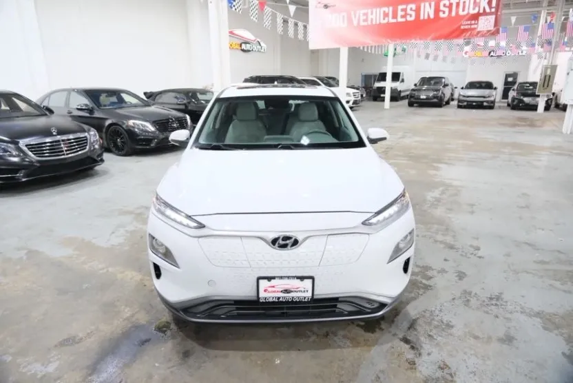 2019 Hyundai Kona Electric Limited photo 1