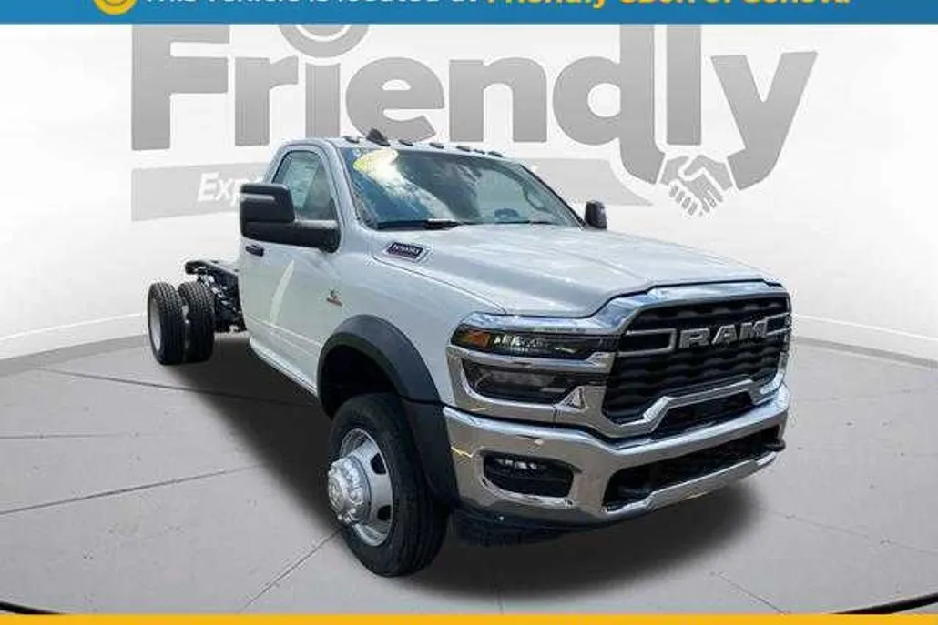 2025 Ram 5500 Tradesman photo 1