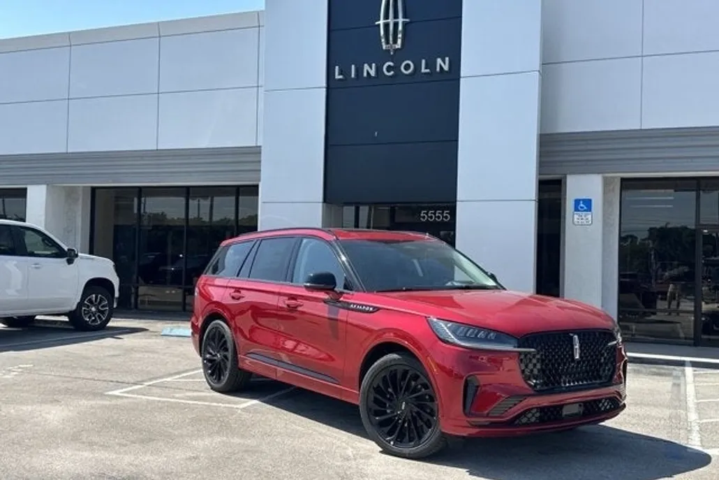 2025 Lincoln Aviator Reserve photo 1