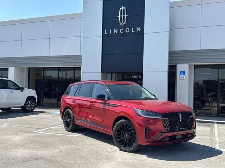 2025 Lincoln Aviator Reserve photo 1