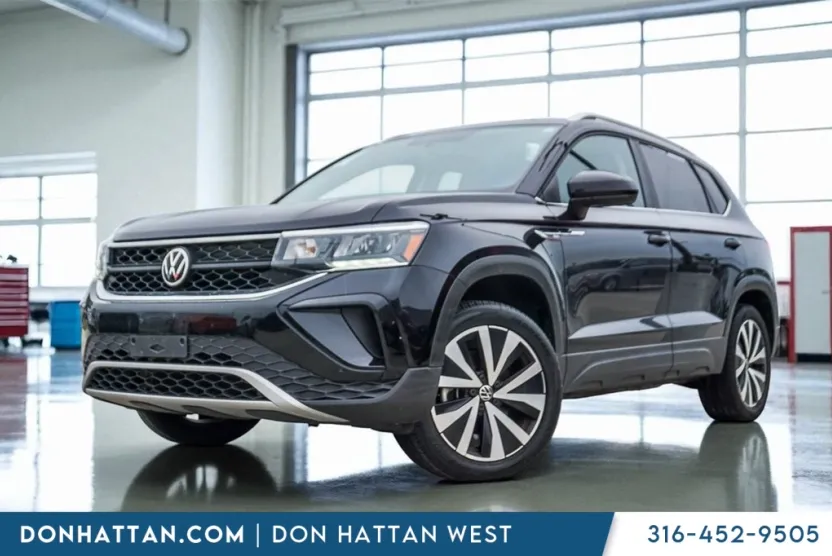 2022 Volkswagen Taos SE photo 1