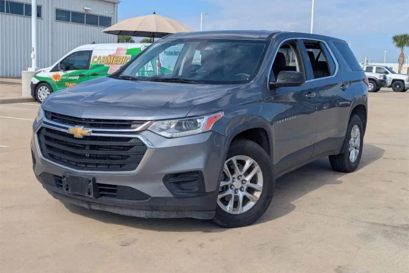 2019 Chevrolet Traverse LS photo 1