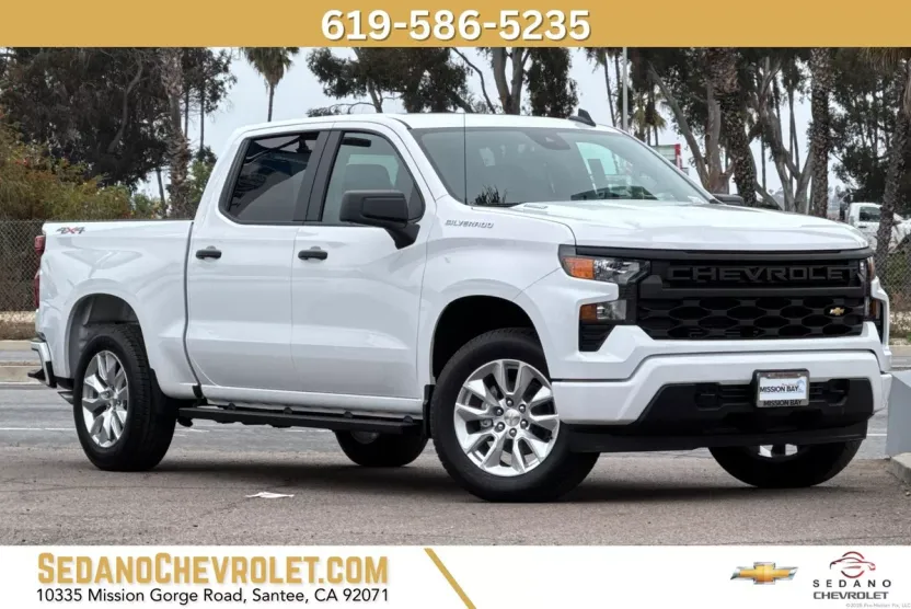 2025 Chevrolet Silverado 1500 Custom photo 1