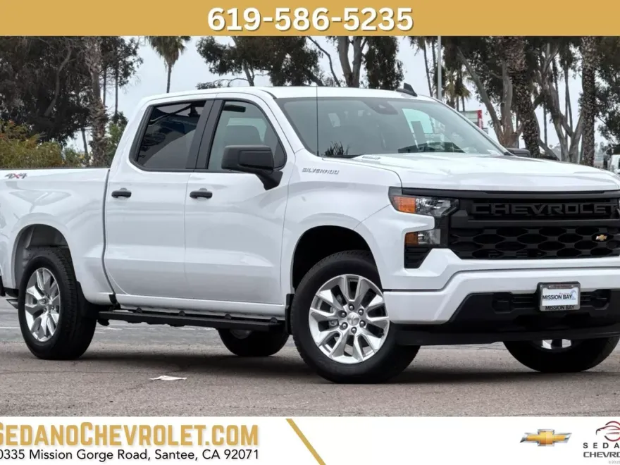 2025 Chevrolet Silverado 1500 Custom photo 1