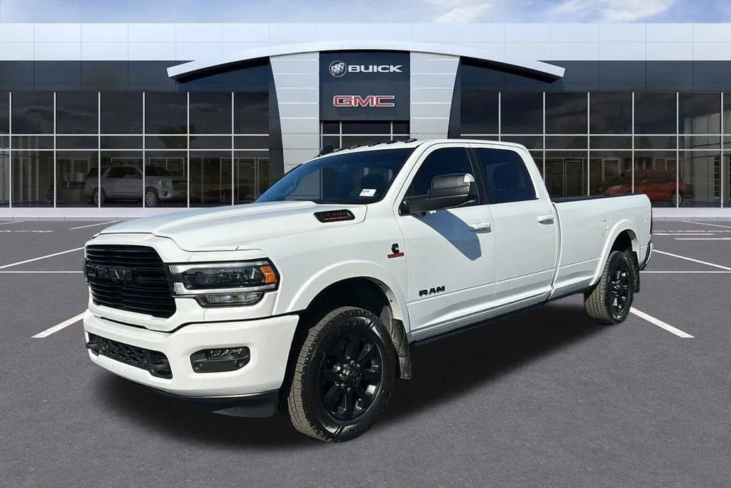 2022 Ram 3500 Laramie photo 1