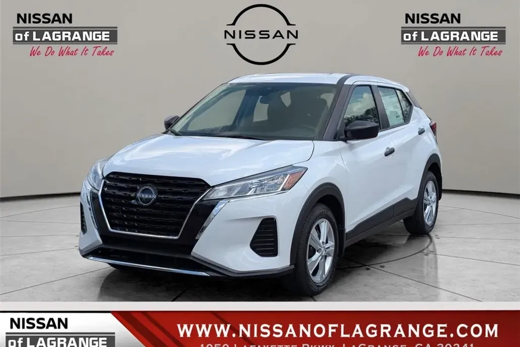 2025 Nissan Kicks Play S photo 1