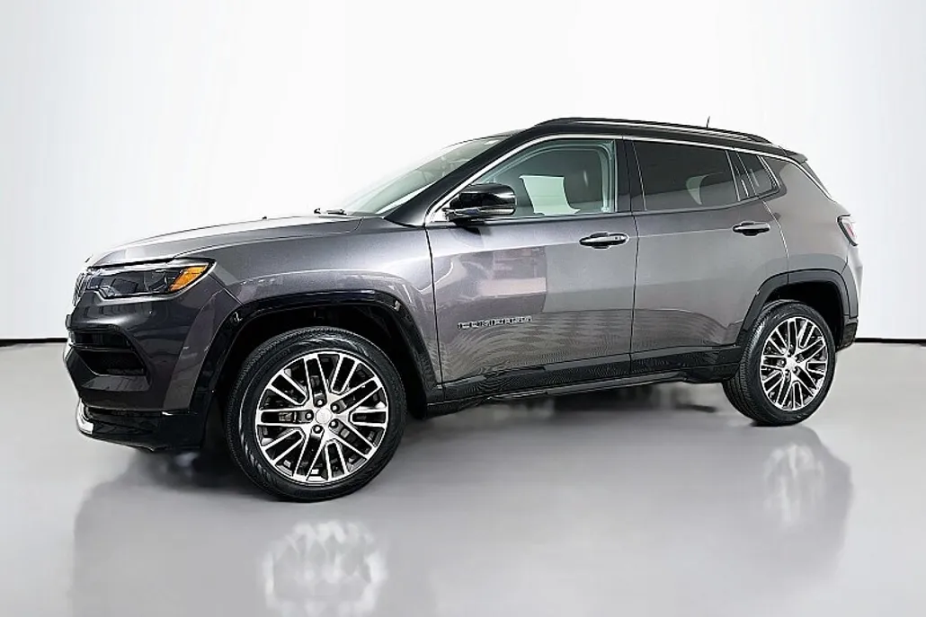 2022 Jeep Compass Limited photo 1