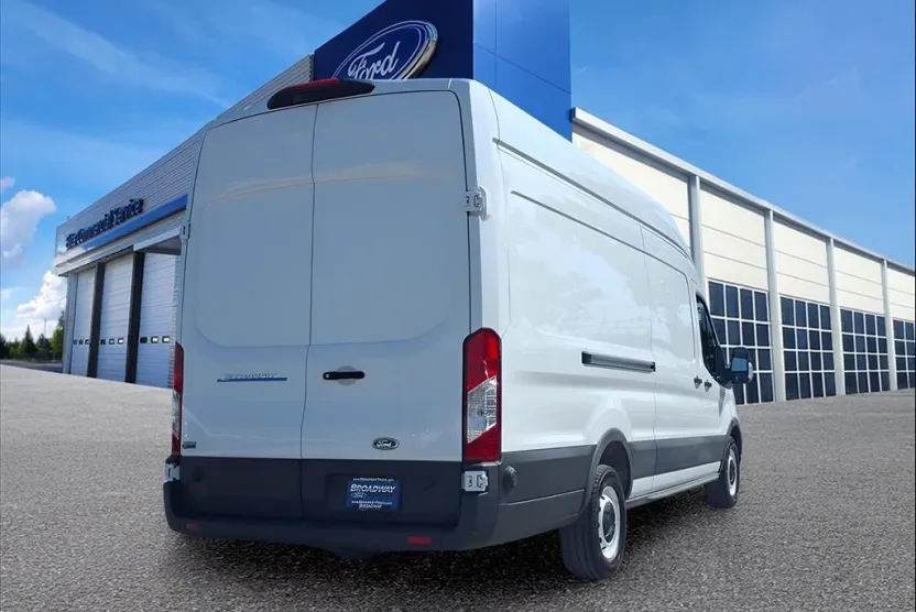 2023 Ford Transit photo 1