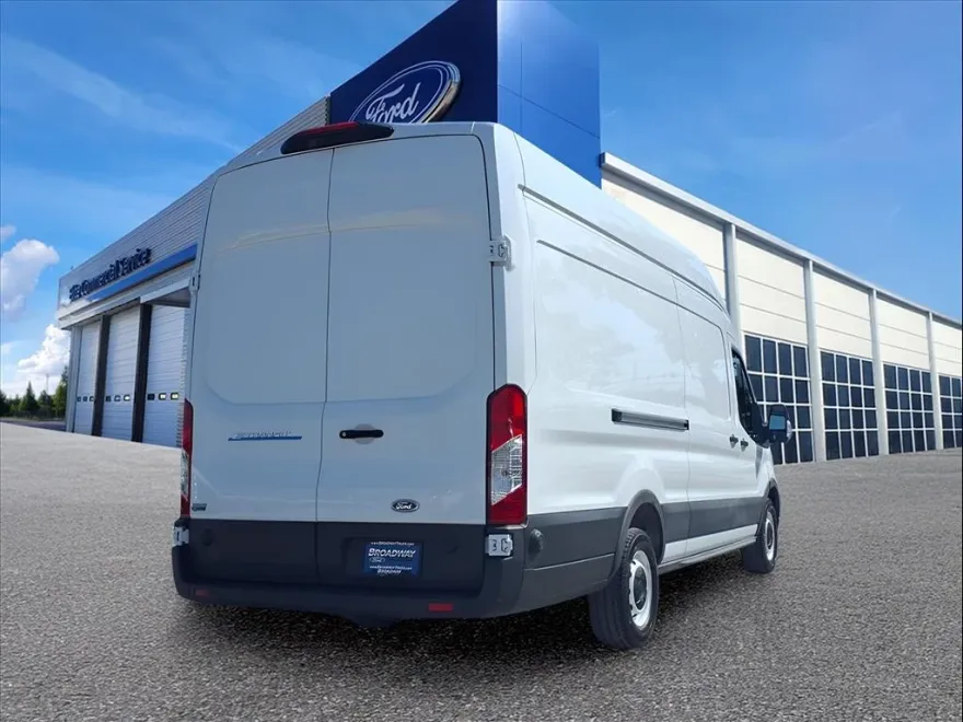 2023 Ford Transit photo 1