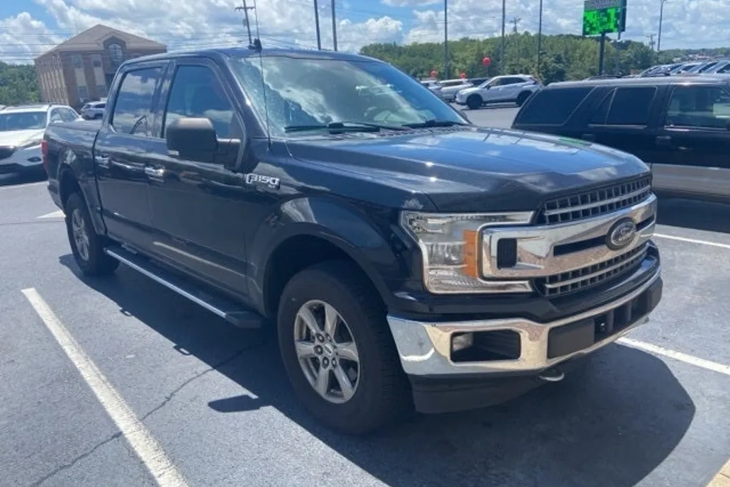 2020 Ford F-150 XLT photo 1