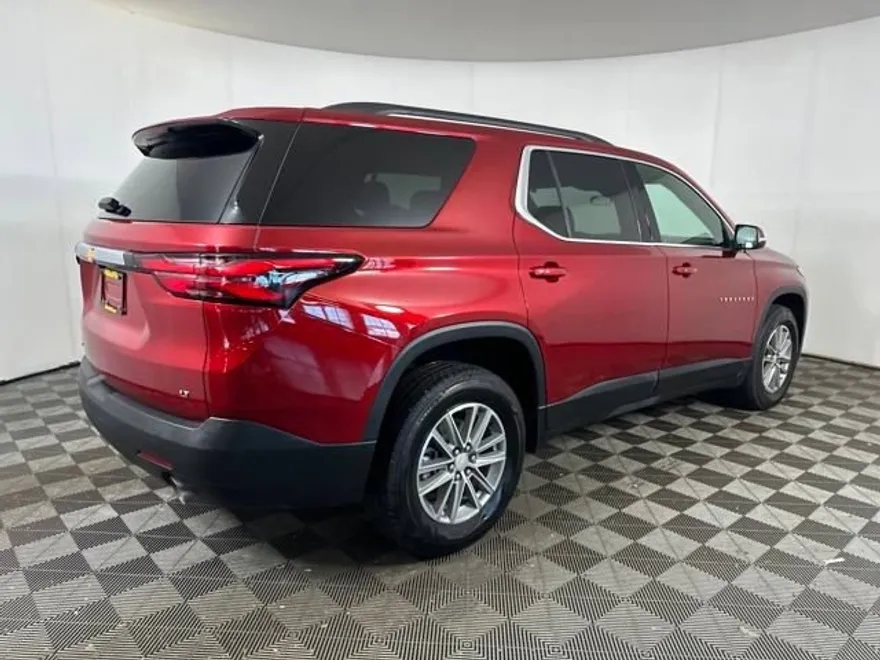 2023 Chevrolet Traverse Cloth photo 1