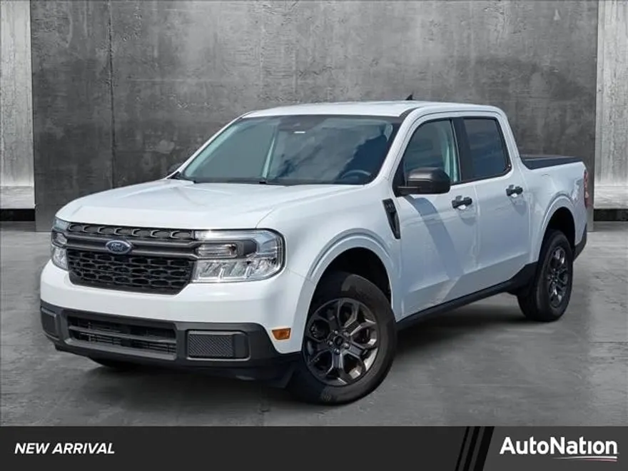 2024 Ford Maverick XLT photo 1