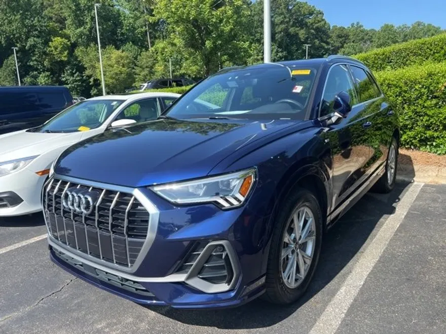 2023 Audi Q3 S line Premium Plus 45 TFSI photo 1