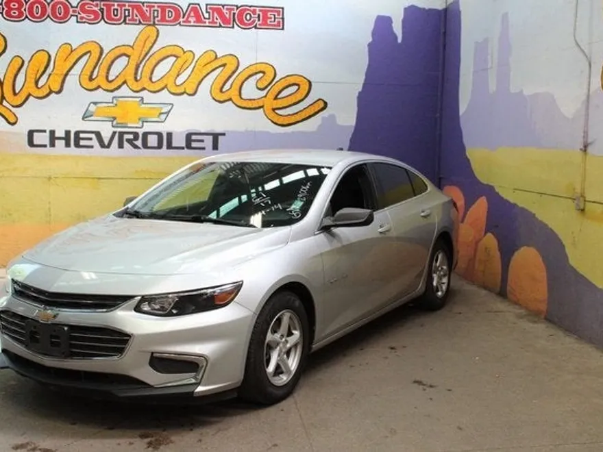 2017 Chevrolet Malibu LS photo 1