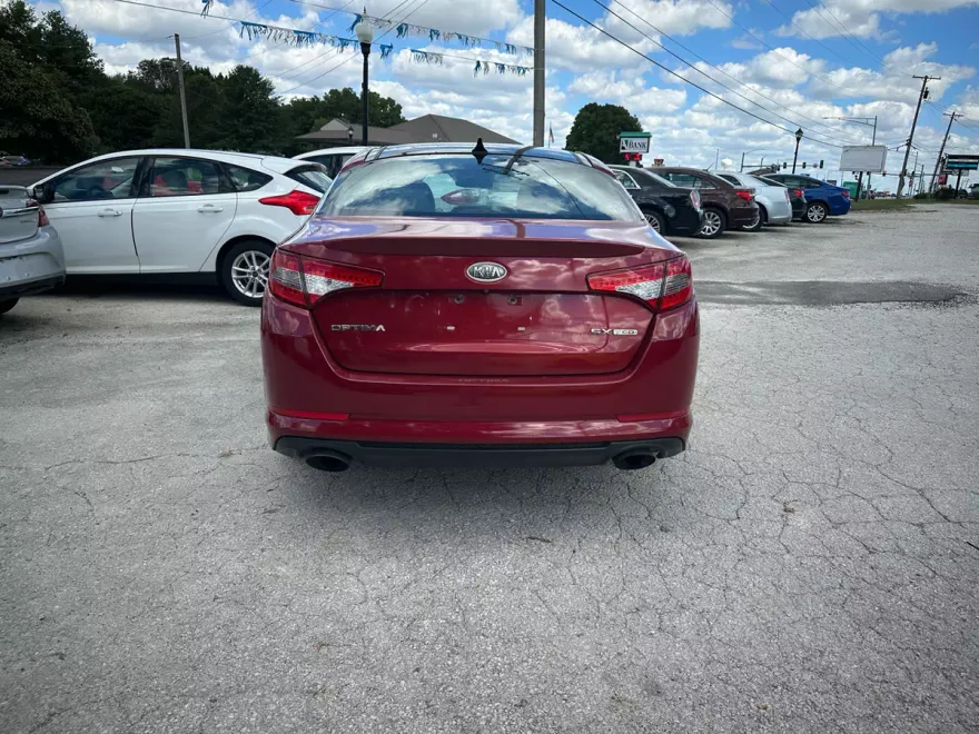 2012 Kia Optima SX photo 1