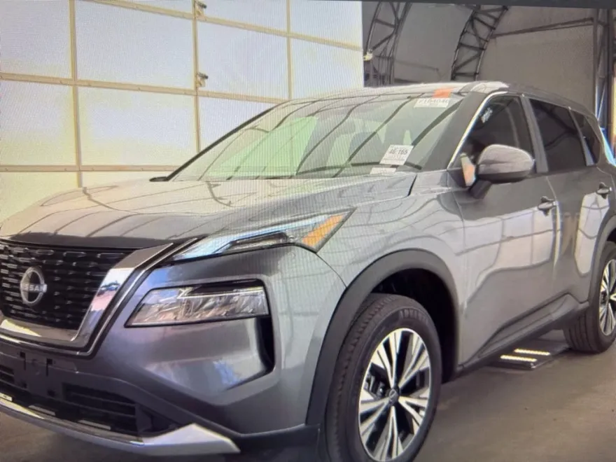 2023 Nissan Rogue SV photo 1