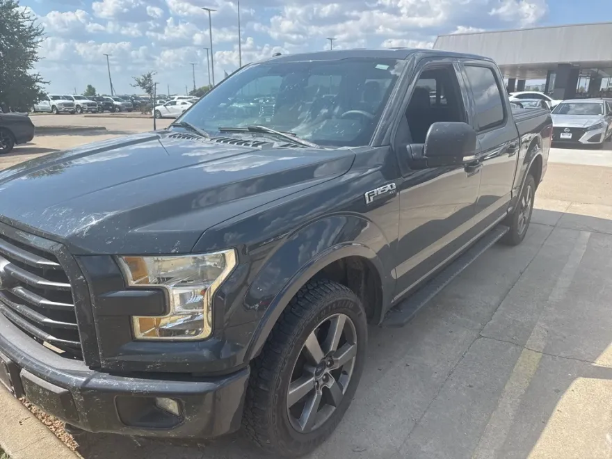 2016 Ford F-150 photo 1