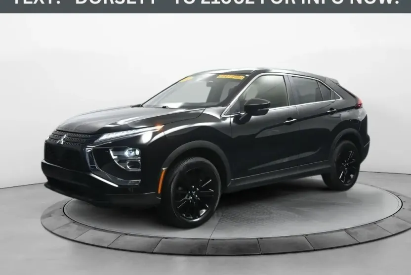 2024 Mitsubishi Eclipse Cross LE photo 1