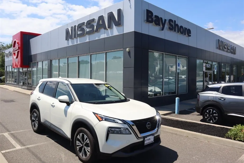 2023 Nissan Rogue SV photo 1