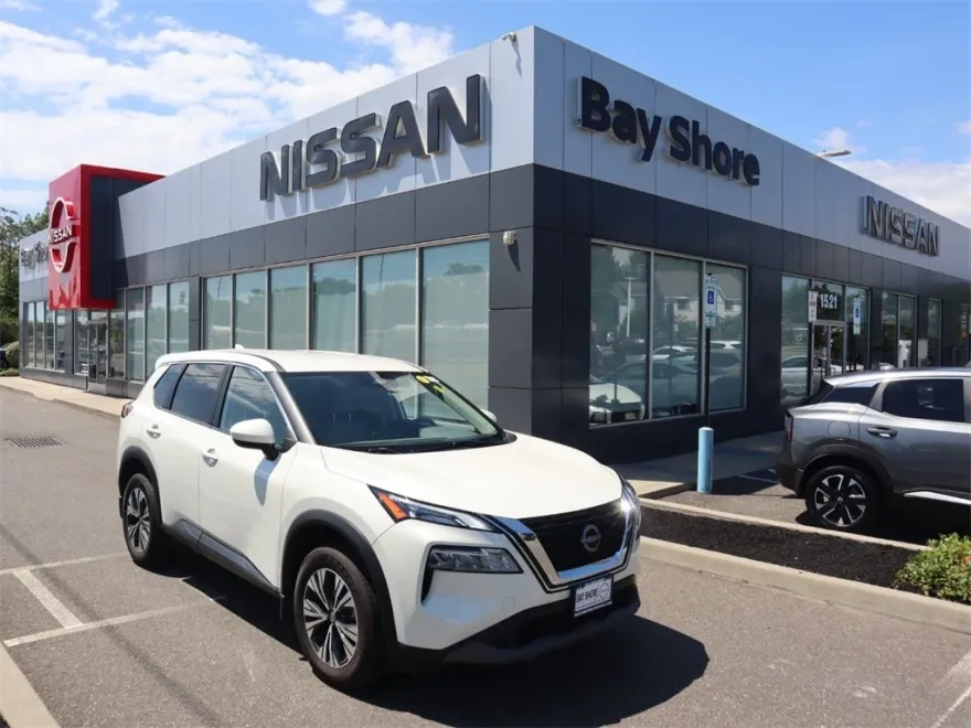 2023 Nissan Rogue SV photo 1