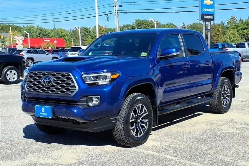 2023 Toyota Tacoma TRD Sport V6 photo 1