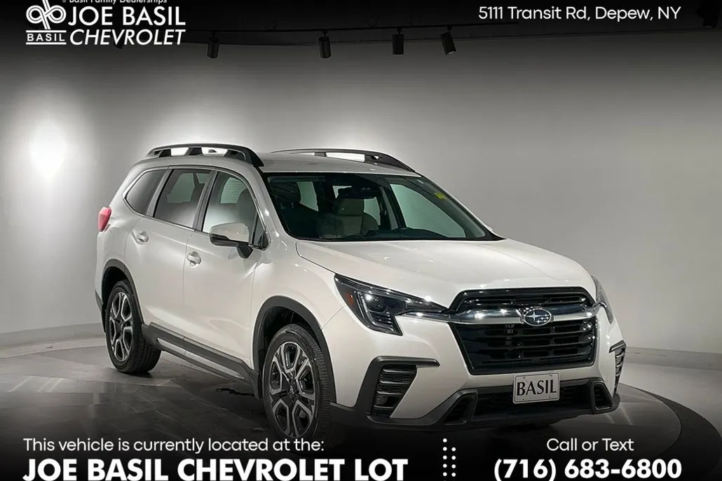2023 Subaru Ascent Limited photo 1