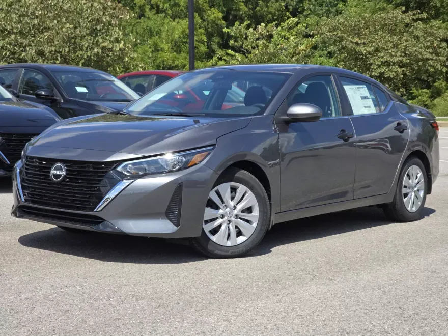 2025 Nissan Sentra S photo 1