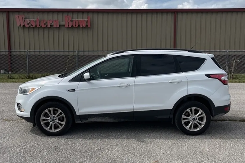 2018 Ford Escape SE photo 1