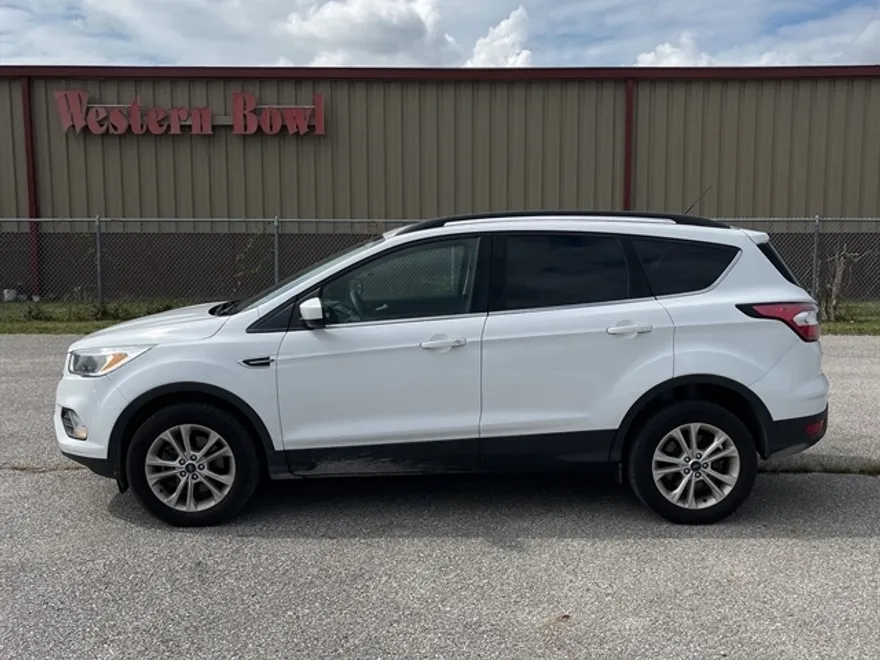 2018 Ford Escape SE photo 1