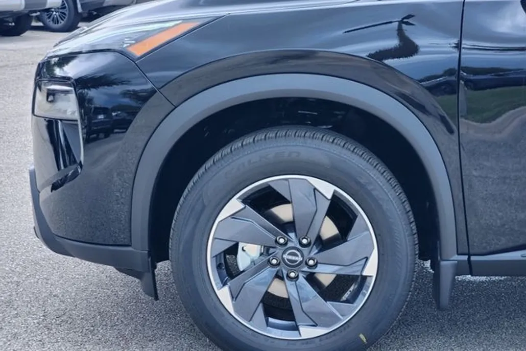 2026 Nissan Rogue SV photo 1