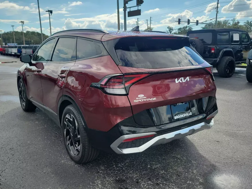 2023 Kia Sportage photo 1